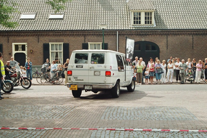 Images/R003-002.jpg